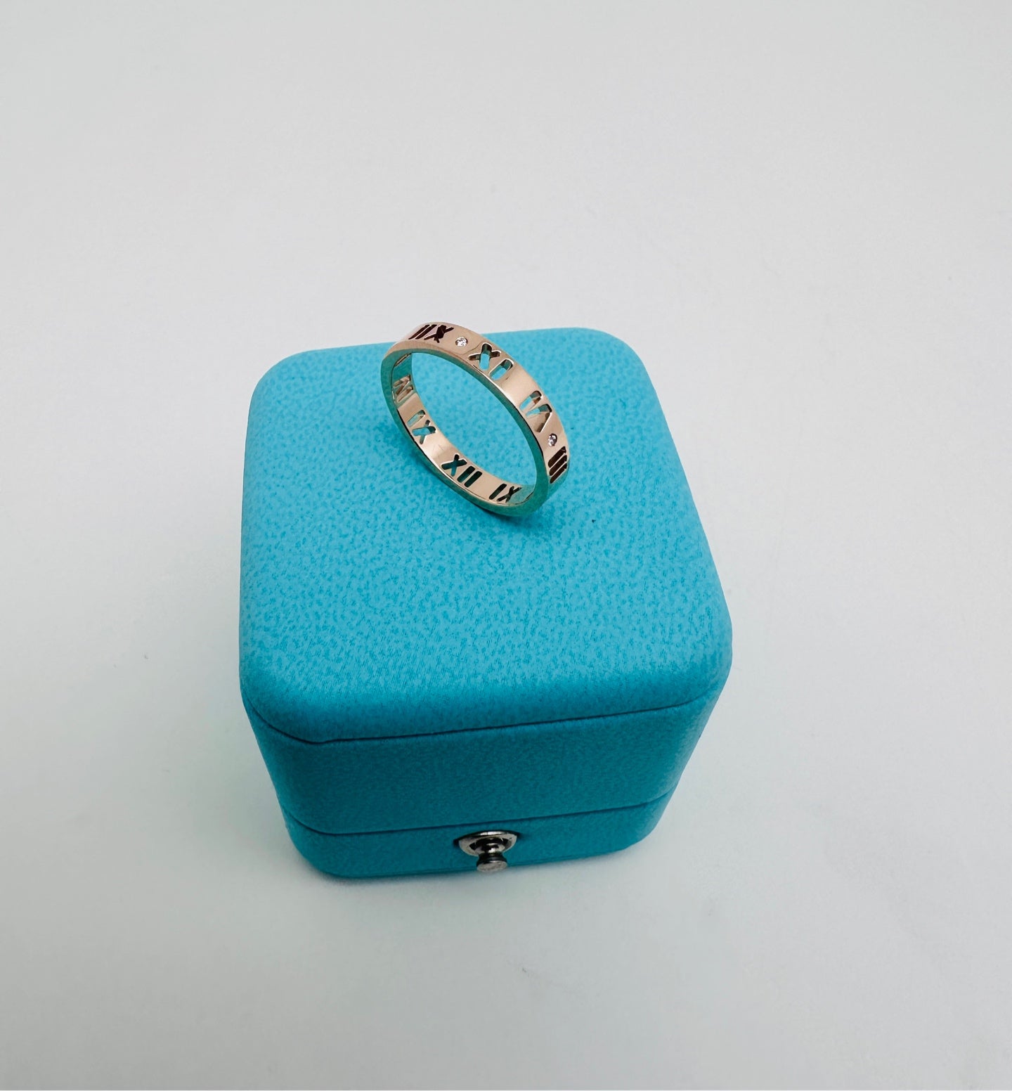 Tiffany & Co - Atlas - Pink gold - Pink - (56)