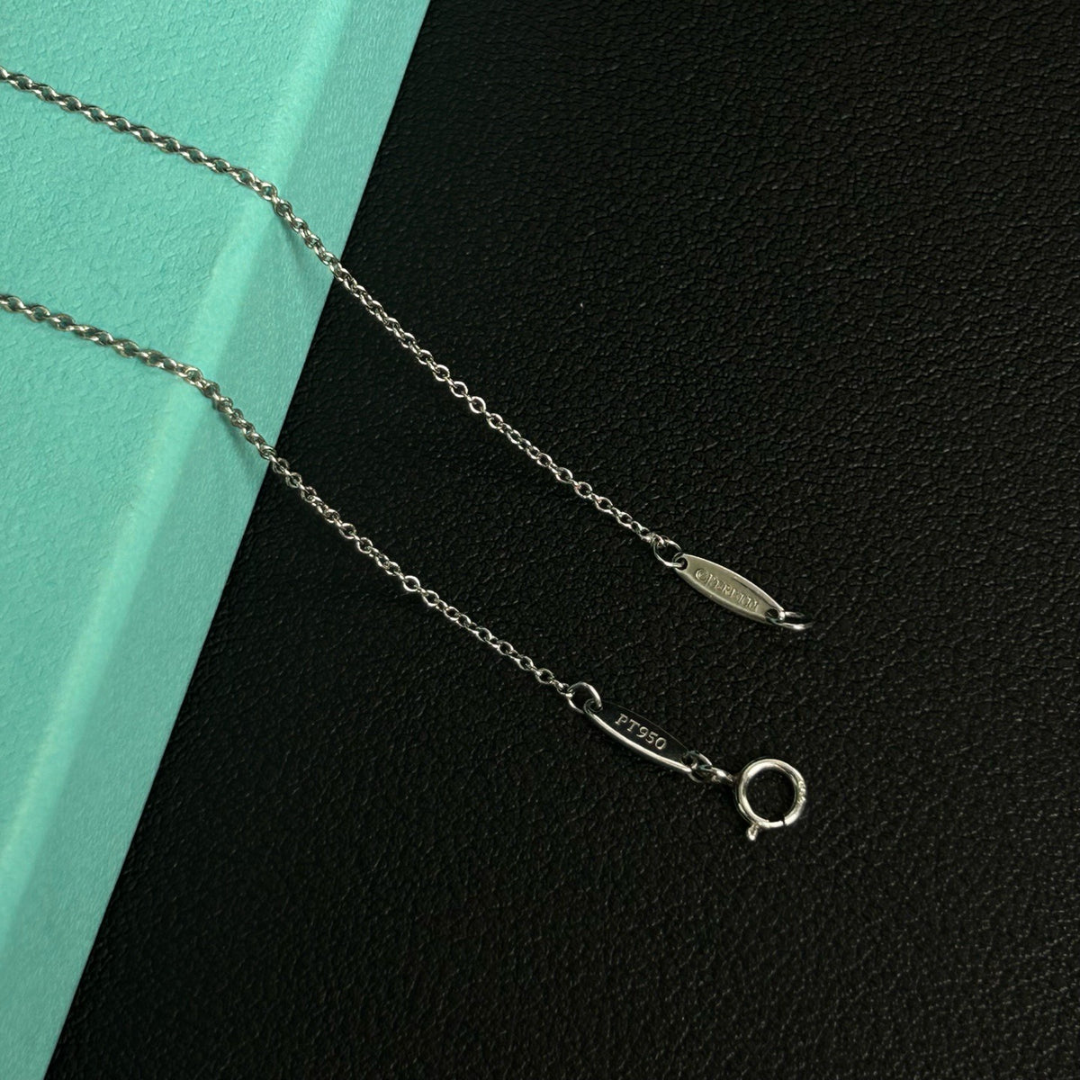 Tiffany & Co. - Elsa Peretti Diamonds by the Yard Necklace - PT950 platinum chain and bezel-set pendant with an approximately 0.10 ct diamond - Silver - (Approximately 40 cm)