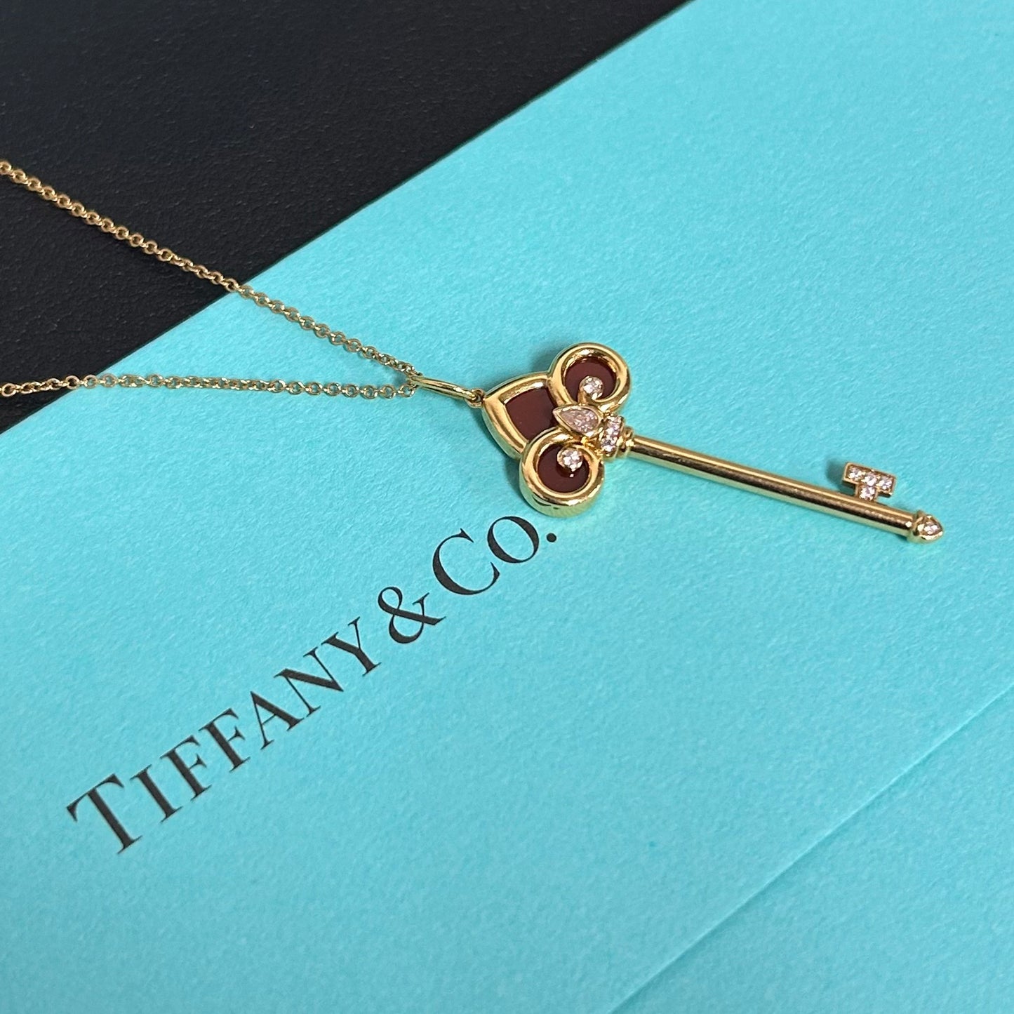 Tiffany & Co - Keys - Yellow gold - Gold - (44 cm)