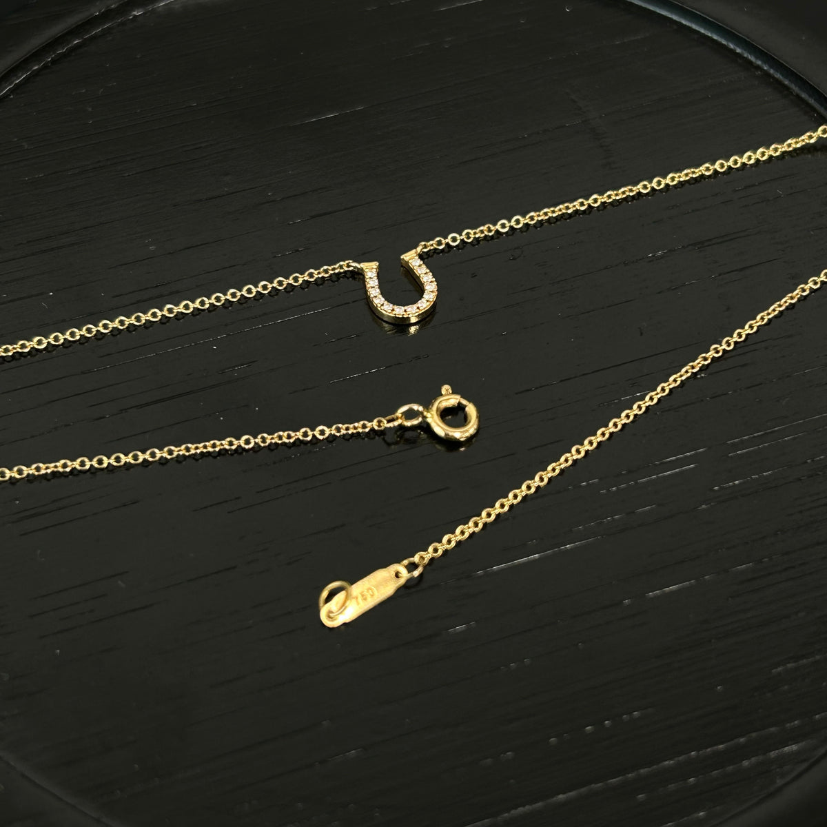 Tiffany & Co. - Metro Mini Horseshoe Diamond Necklace - 18K yellow gold with a pave-set diamond horseshoe pendant - Gold - (Mini)