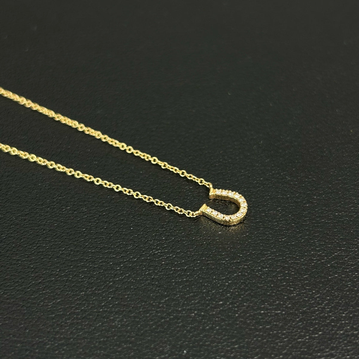 Tiffany & Co. - Metro Mini Horseshoe Diamond Necklace - 18K yellow gold with a pave-set diamond horseshoe pendant - Gold - (Mini)