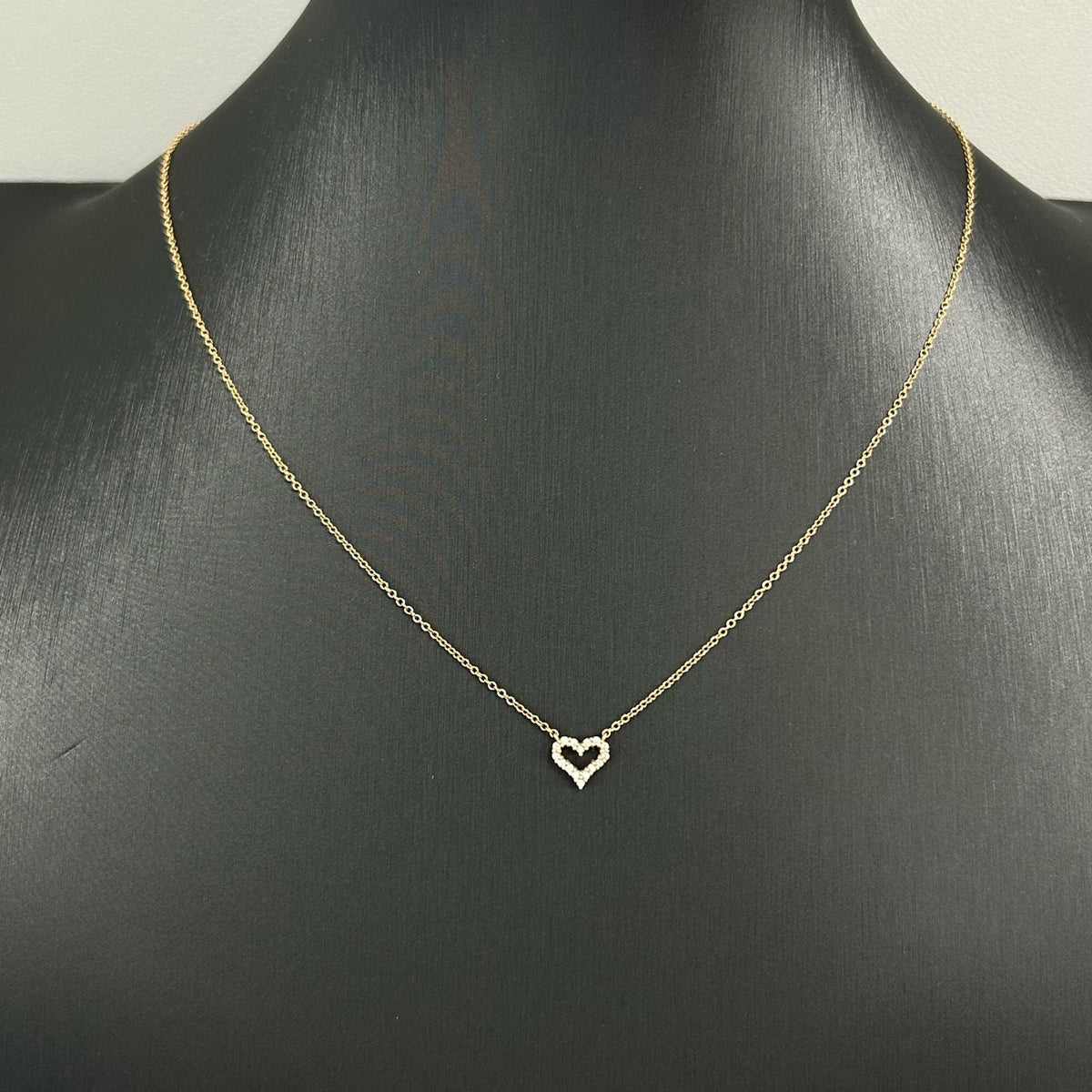 Tiffany & Co. - Open Heart - 18K yellow gold with brilliant-cut diamond accents. - Gold - (40 cm)