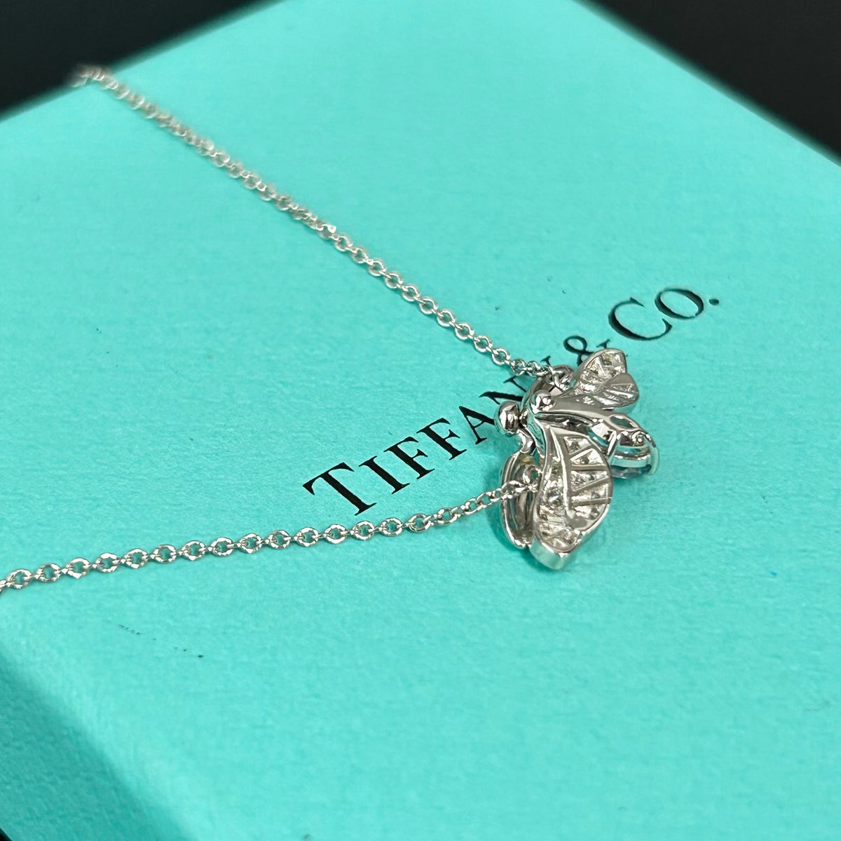 Tiffany & Co. - Paper Flowers Firefly Necklace - Pt950 platinum with diamonds and 0.13 ct aquamarine; the aquamarine has natural inclusions. - Multicolour