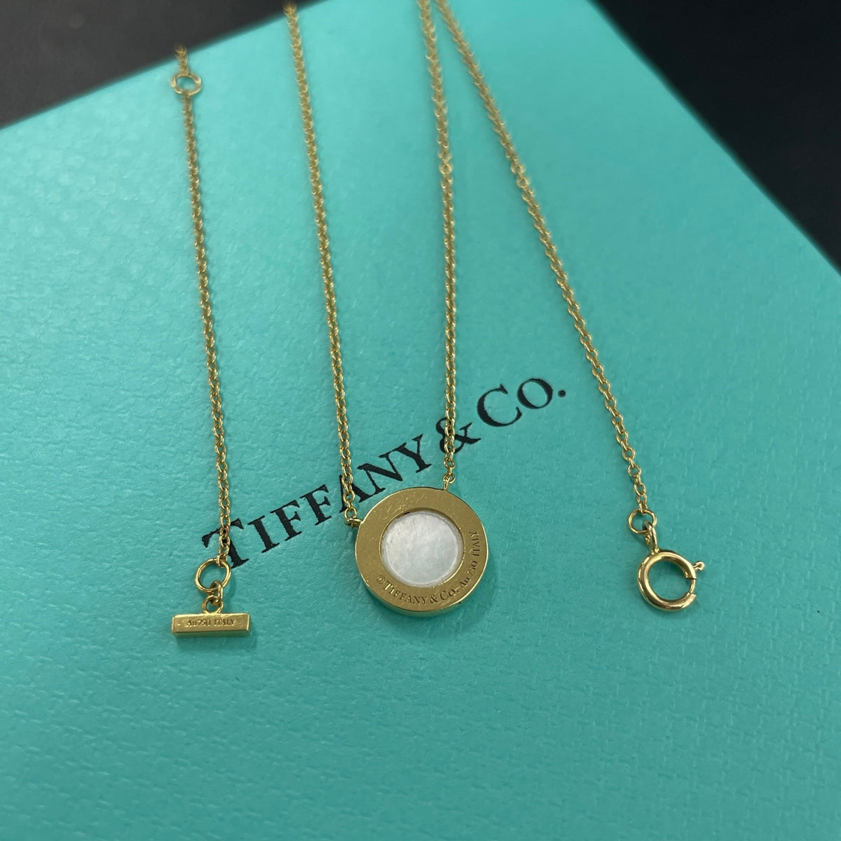 Tiffany & Co - T Collection Circle Pendant - Yellow gold - Gold