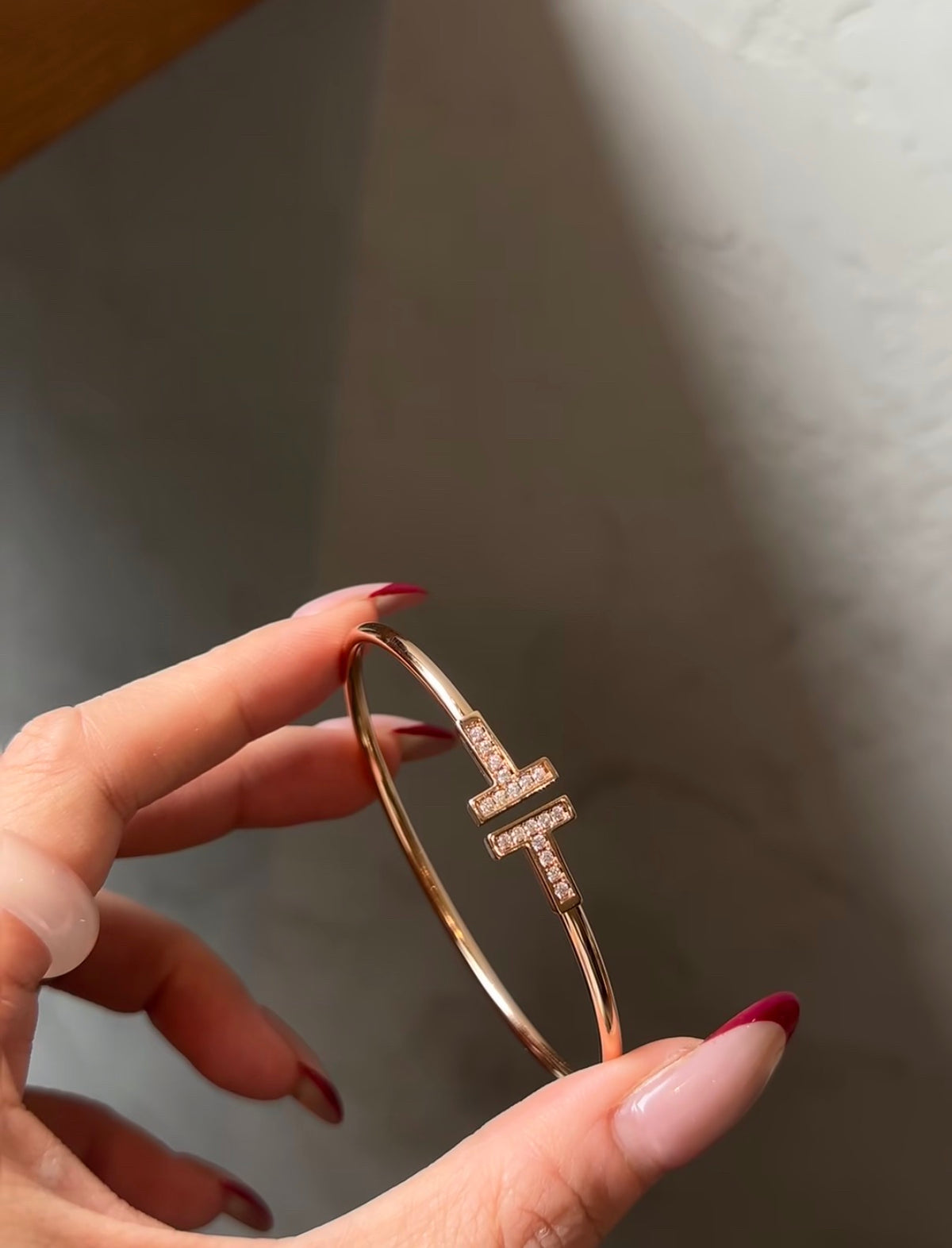 Tiffany & Co. - T Double T Large U - 18k rose gold with diamonds - Gold