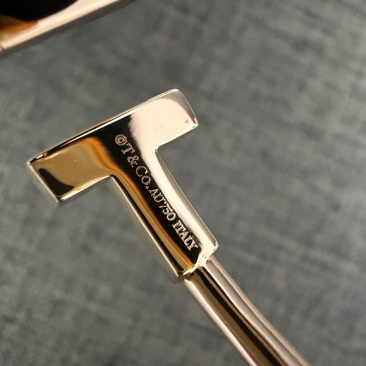 Tiffany & Co. - T Double T Large U - 18k rose gold with diamonds - Gold