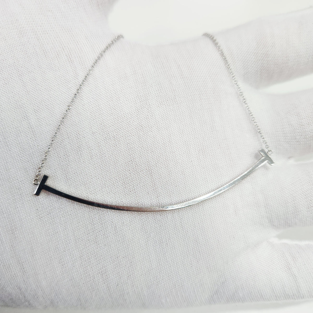 Tiffany & Co. - T Smile Large - 18K white gold - Silver - (Large)