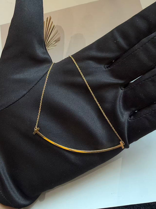 Tiffany & Co - T Smile - Yellow gold - Gold
