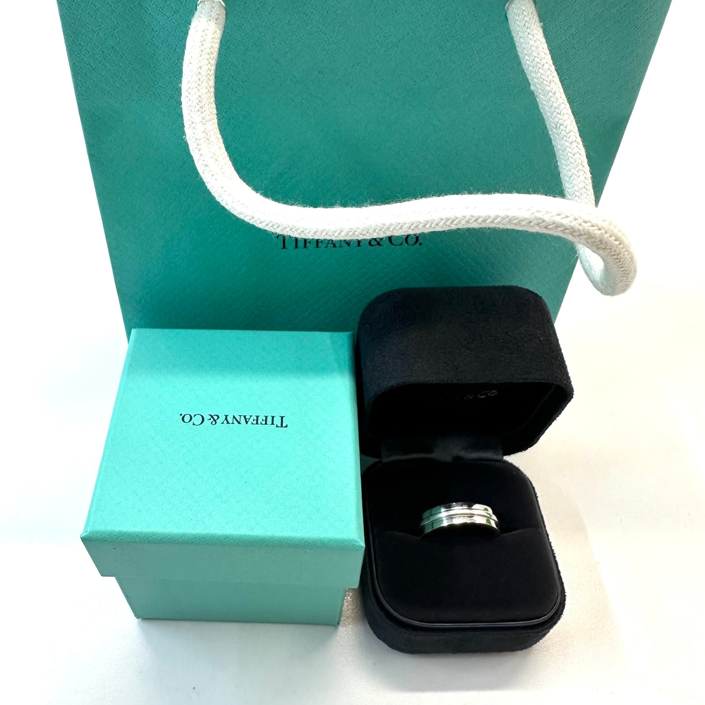 Tiffany & Co - T Wide Ring - White gold - Silver - (55)