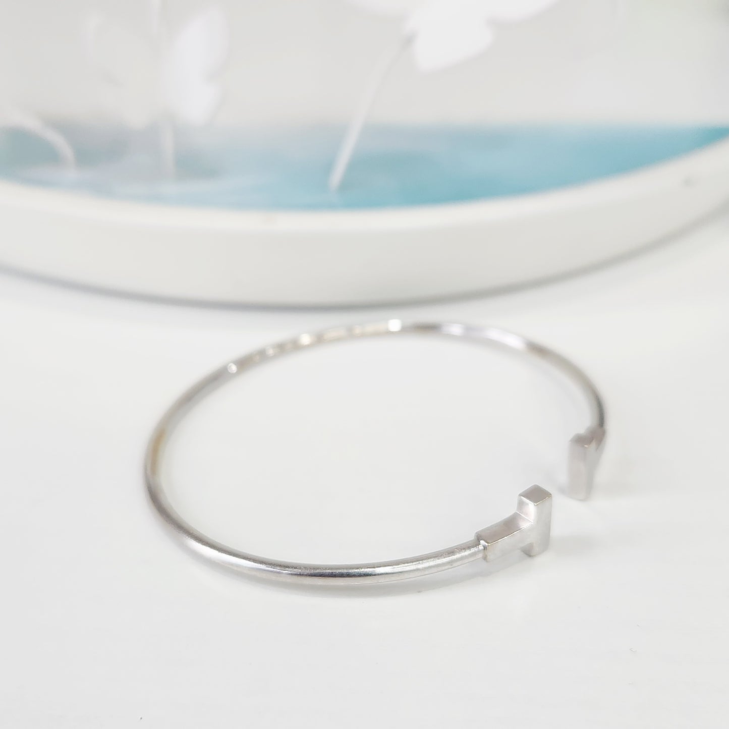 Tiffany & Co - T Wire Ring - White gold - Silver - (17 cm)
