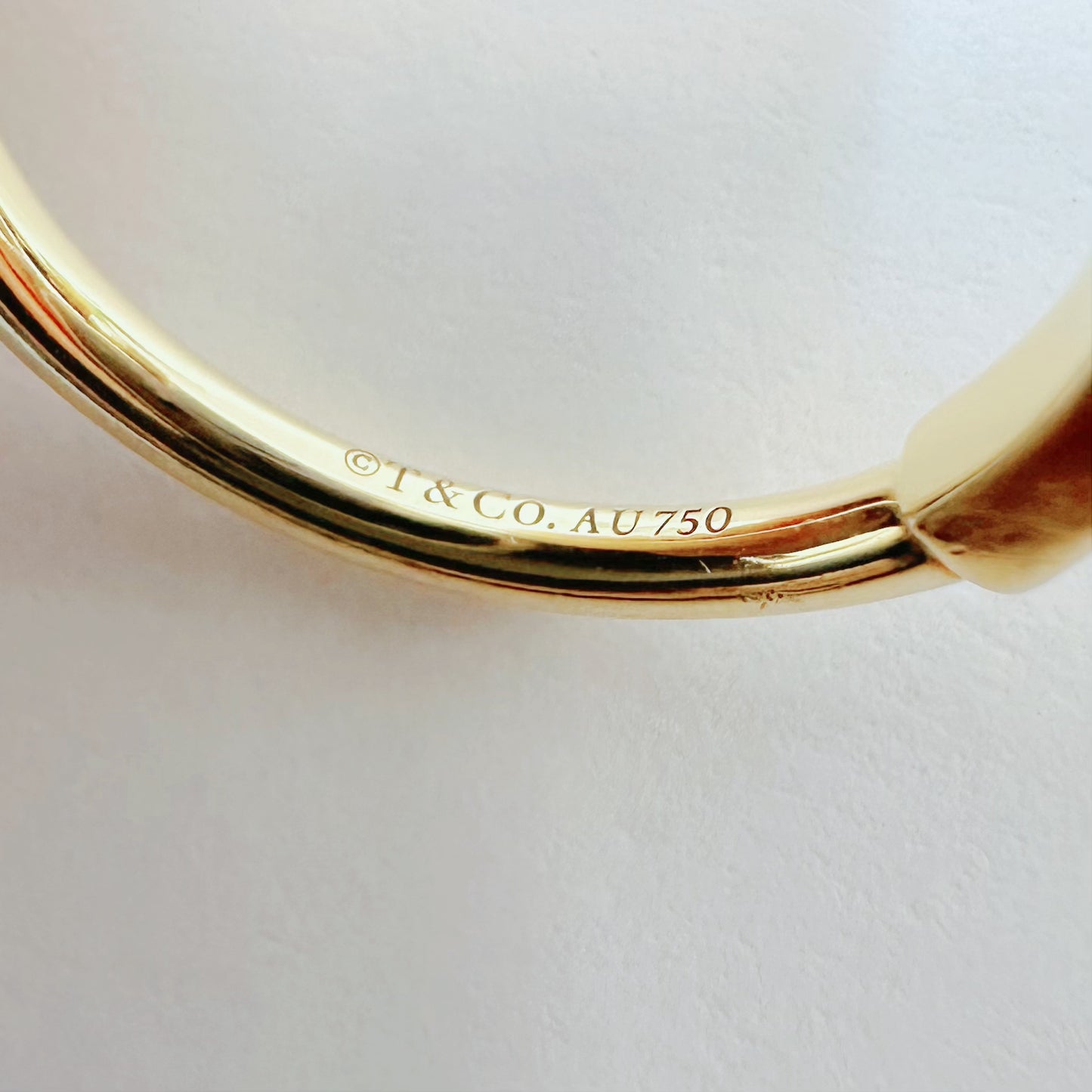 Tiffany & Co - T Wire Ring - Yellow gold - Gold - (50)