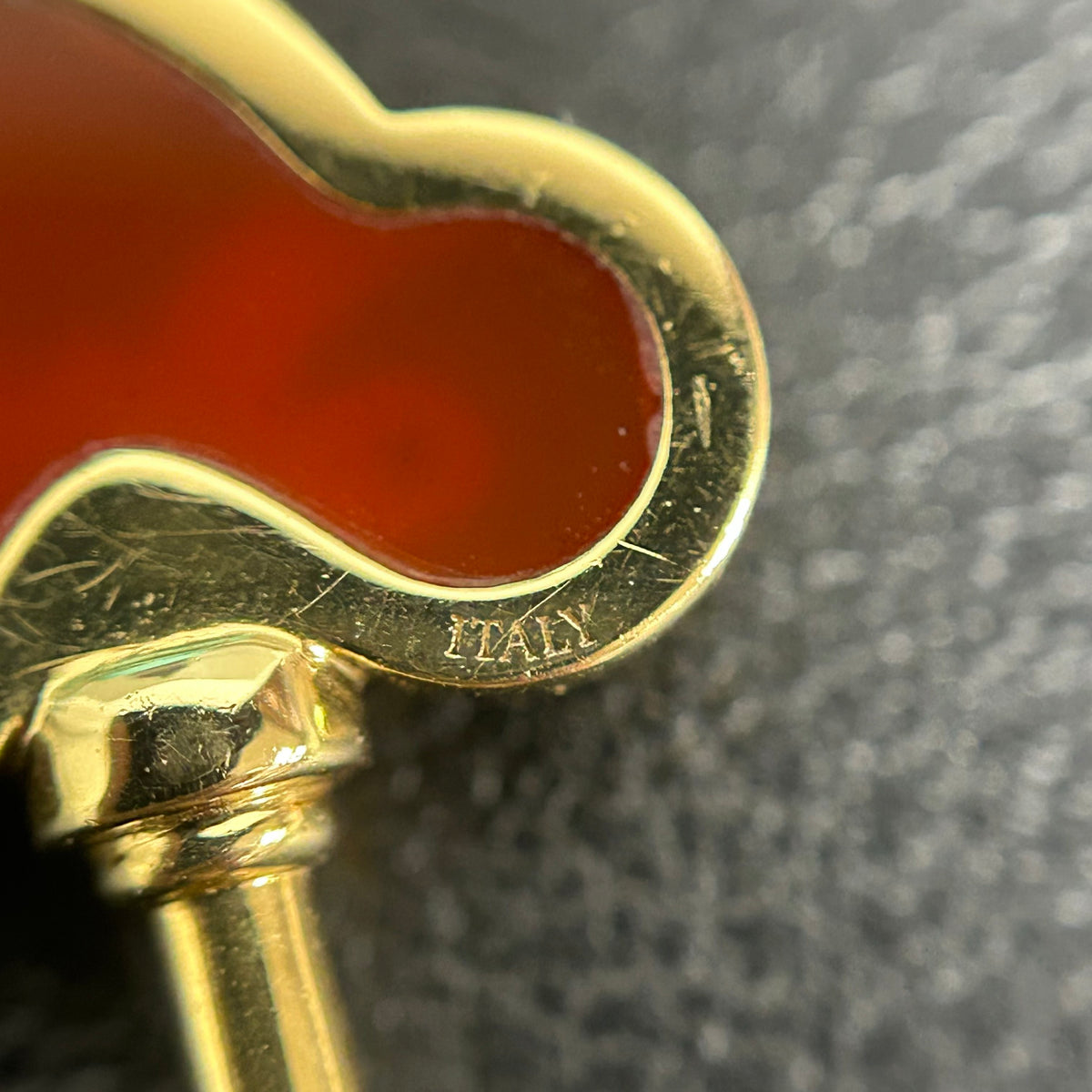 Tiffany & Co. - Tiffany Keys Iris Key Pendant - 18k yellow gold with carnelian and diamonds - Gold