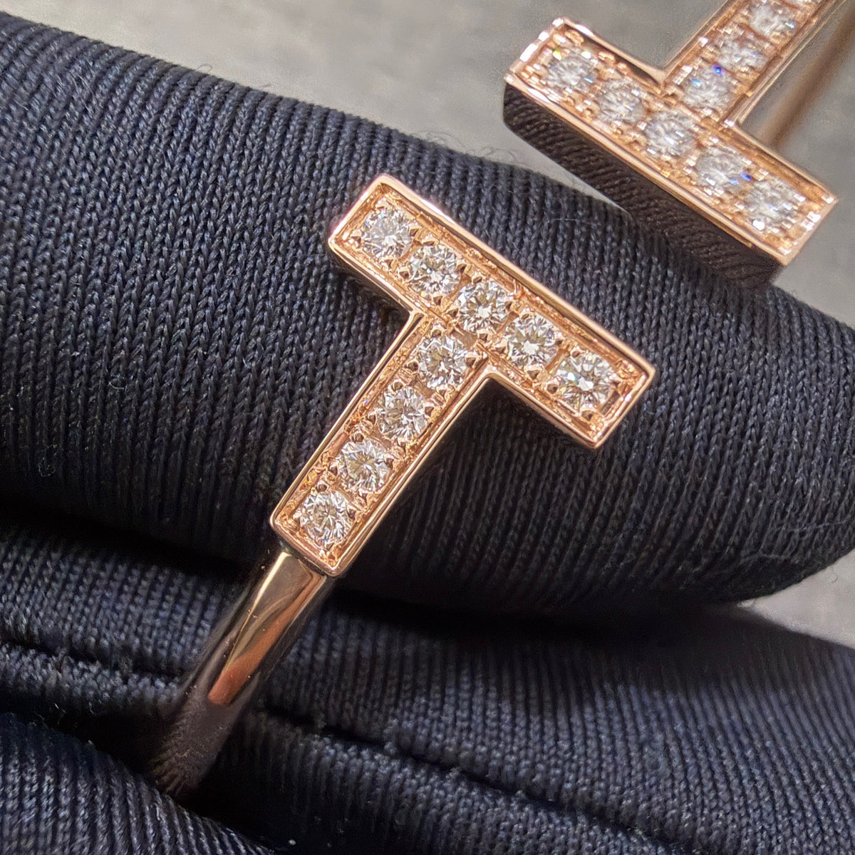 Tiffany & Co - Tiffany T - Pink gold - Gold - (M)