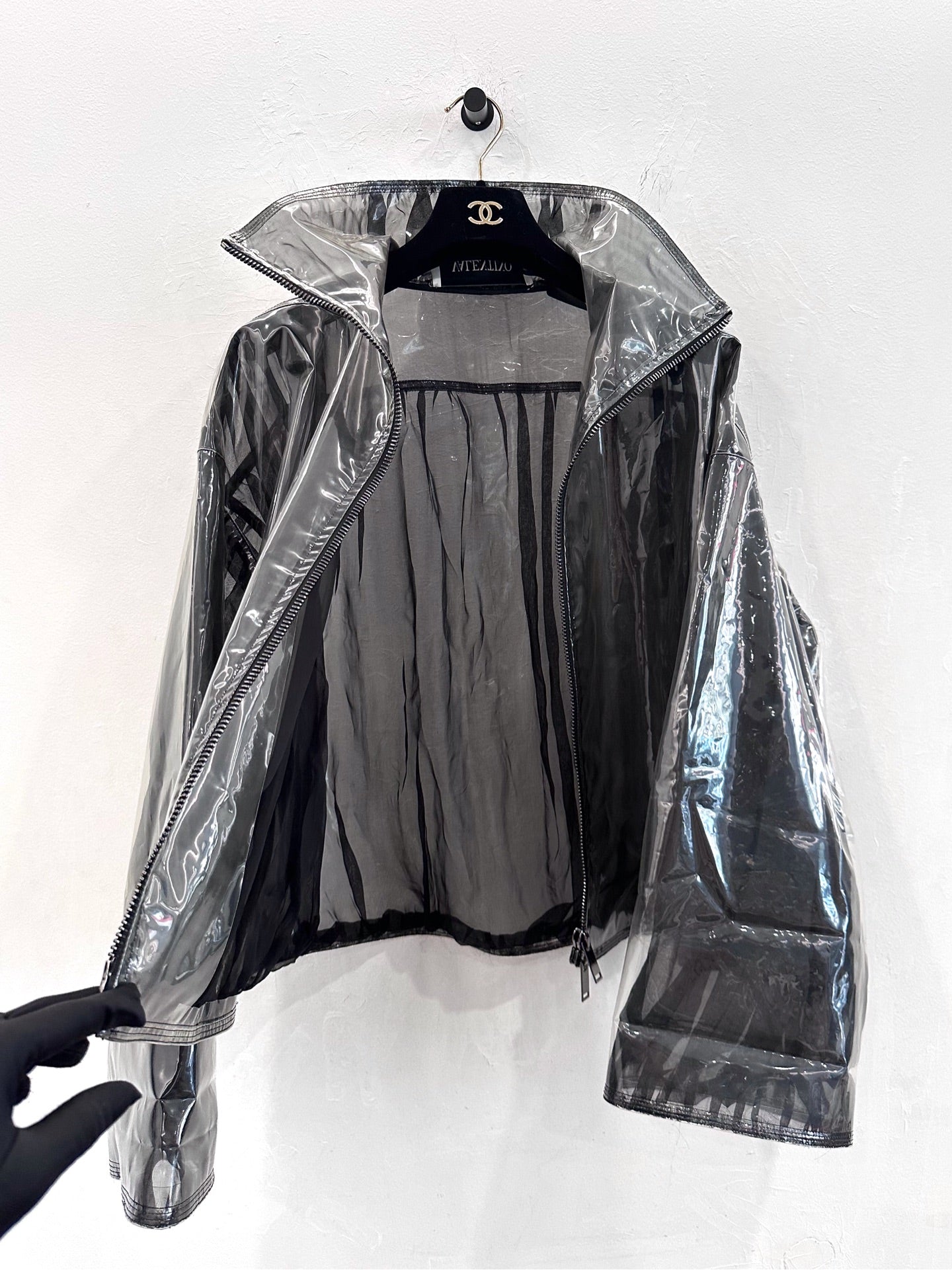 Valentino Garavani - Other - Plastic - Black - (44)