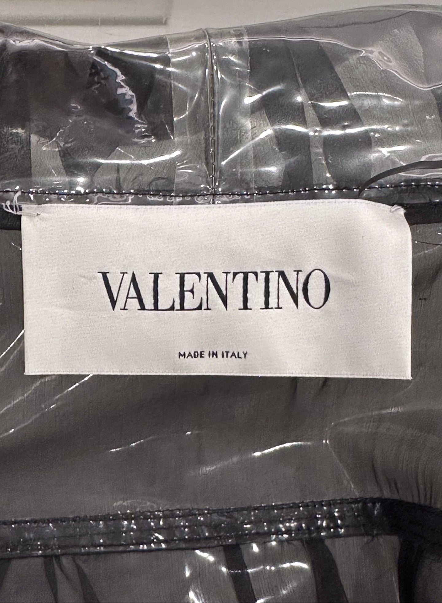 Valentino Garavani - Other - Plastic - Black - (44)