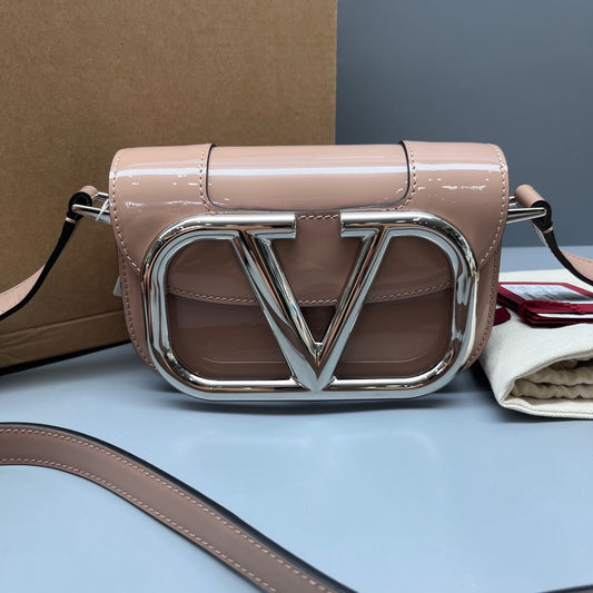 Valentino - Supervee - Patent leather - Pink - (Mini)