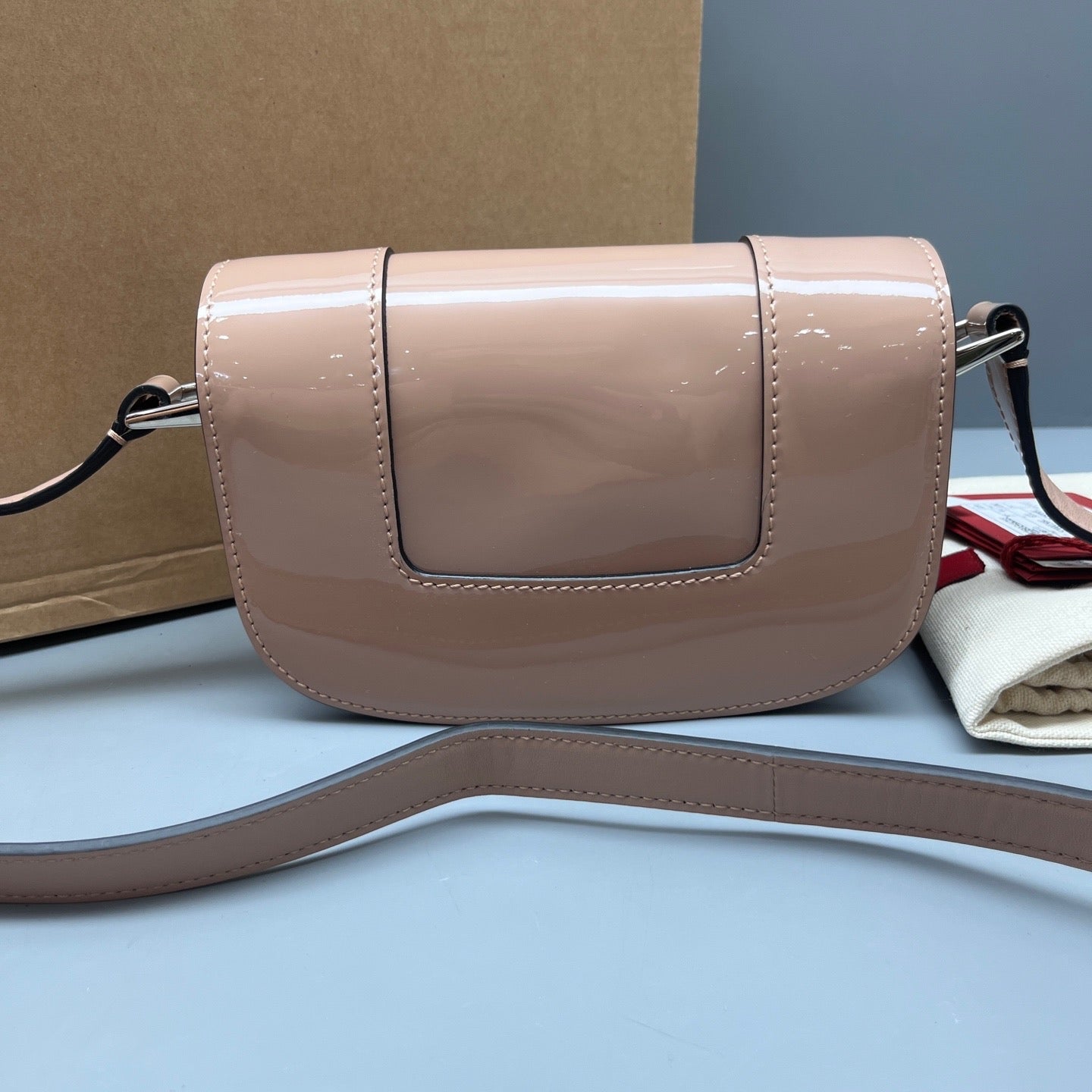 Valentino - Supervee - Patent leather - Pink - (Mini)