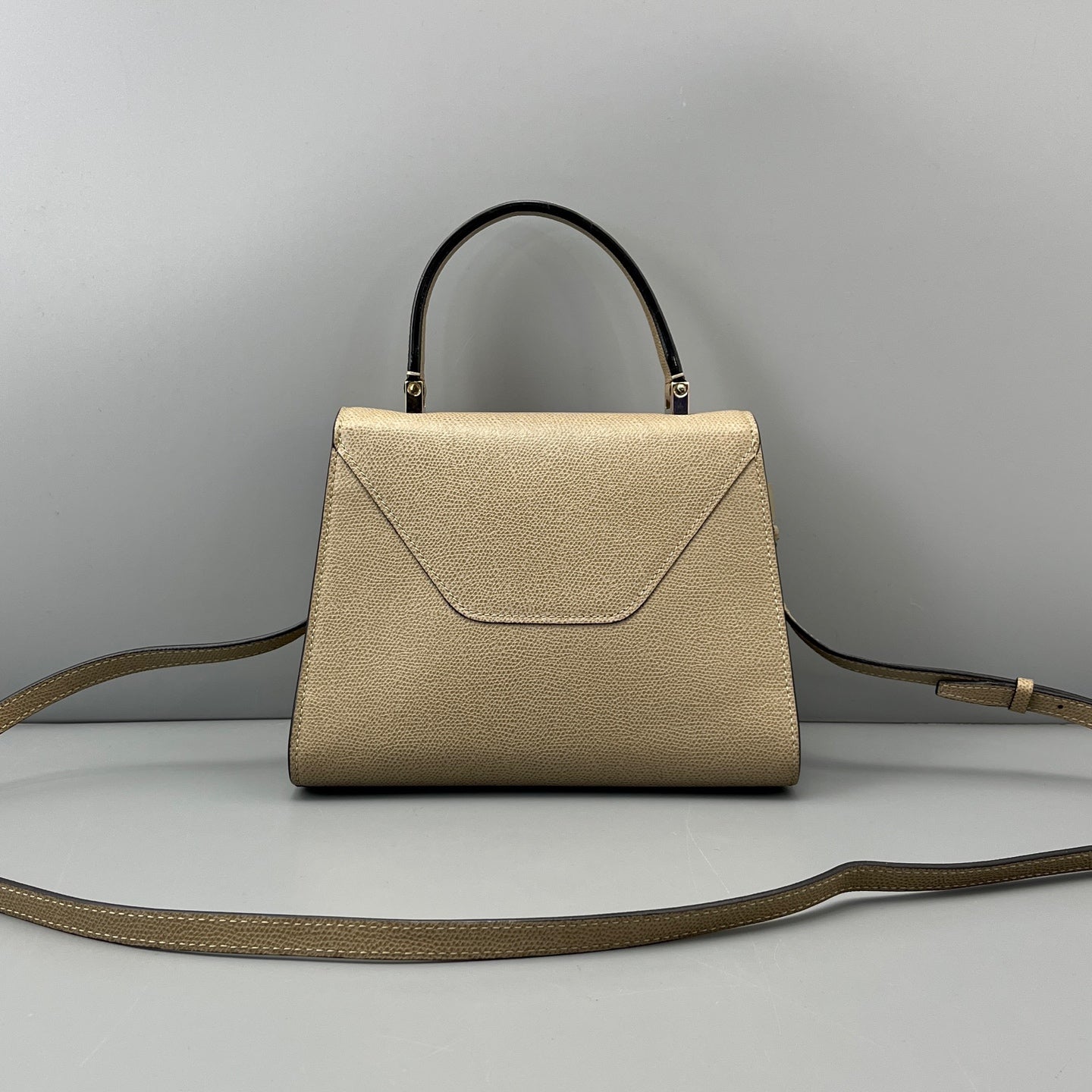 Valextra - Iside - Grained leather - Beige with Gold-Tone Hardware - (medium)