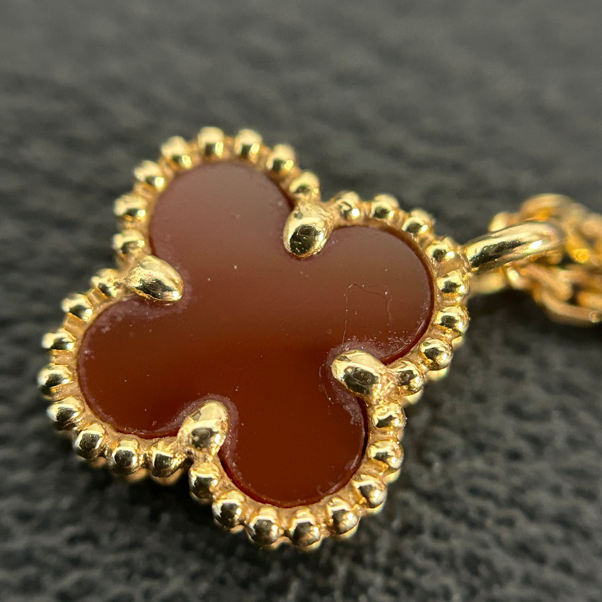 Van Cleef & Arpels - Alhambra Mini - 18K gold with carnelian - Multicolour - (mini)