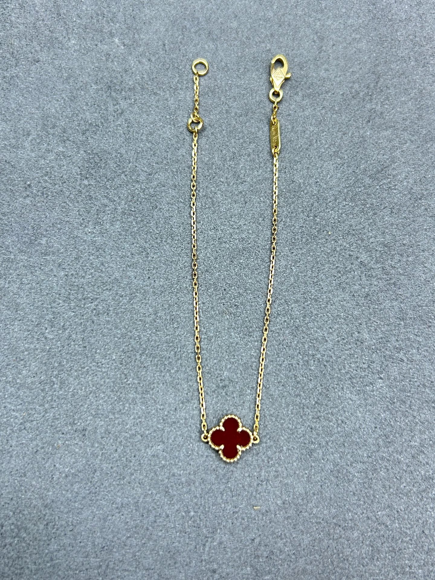 Van Cleef & Arpels - Alhambra Sweet - Yellow gold - Red - (17.5 cm)