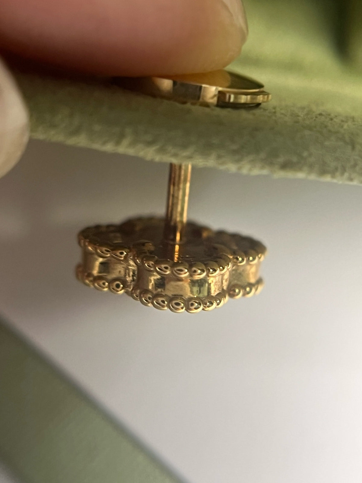 Van Cleef & Arpels - Alhambra - Yellow gold - Black