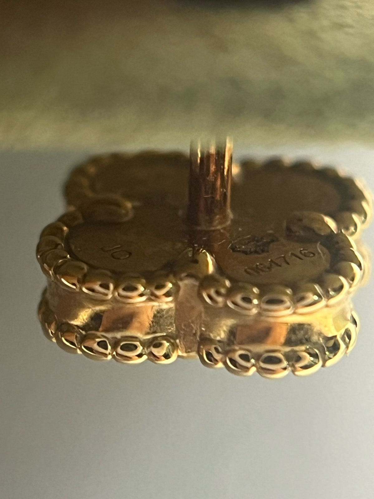 Van Cleef & Arpels - Alhambra - Yellow gold - Black