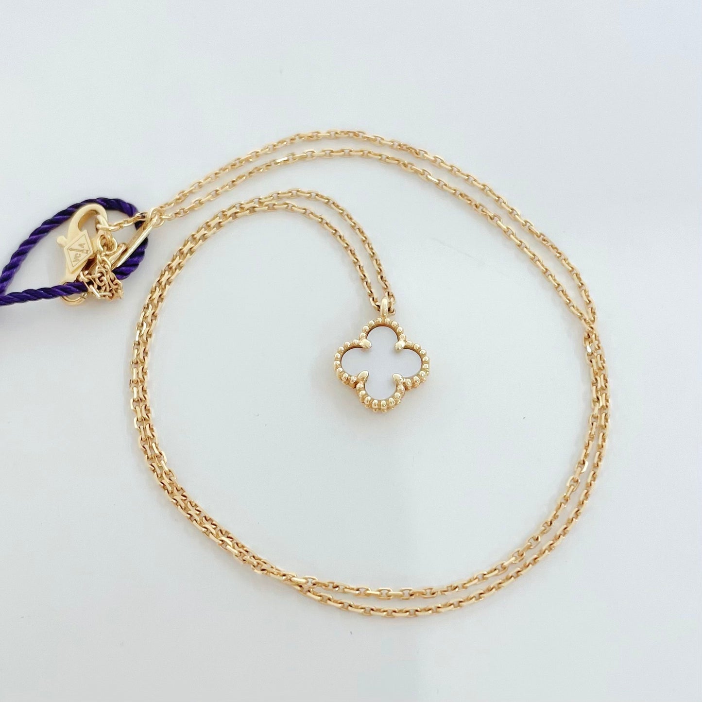 Van Cleef & Arpels - Alhambra - Yellow gold - White