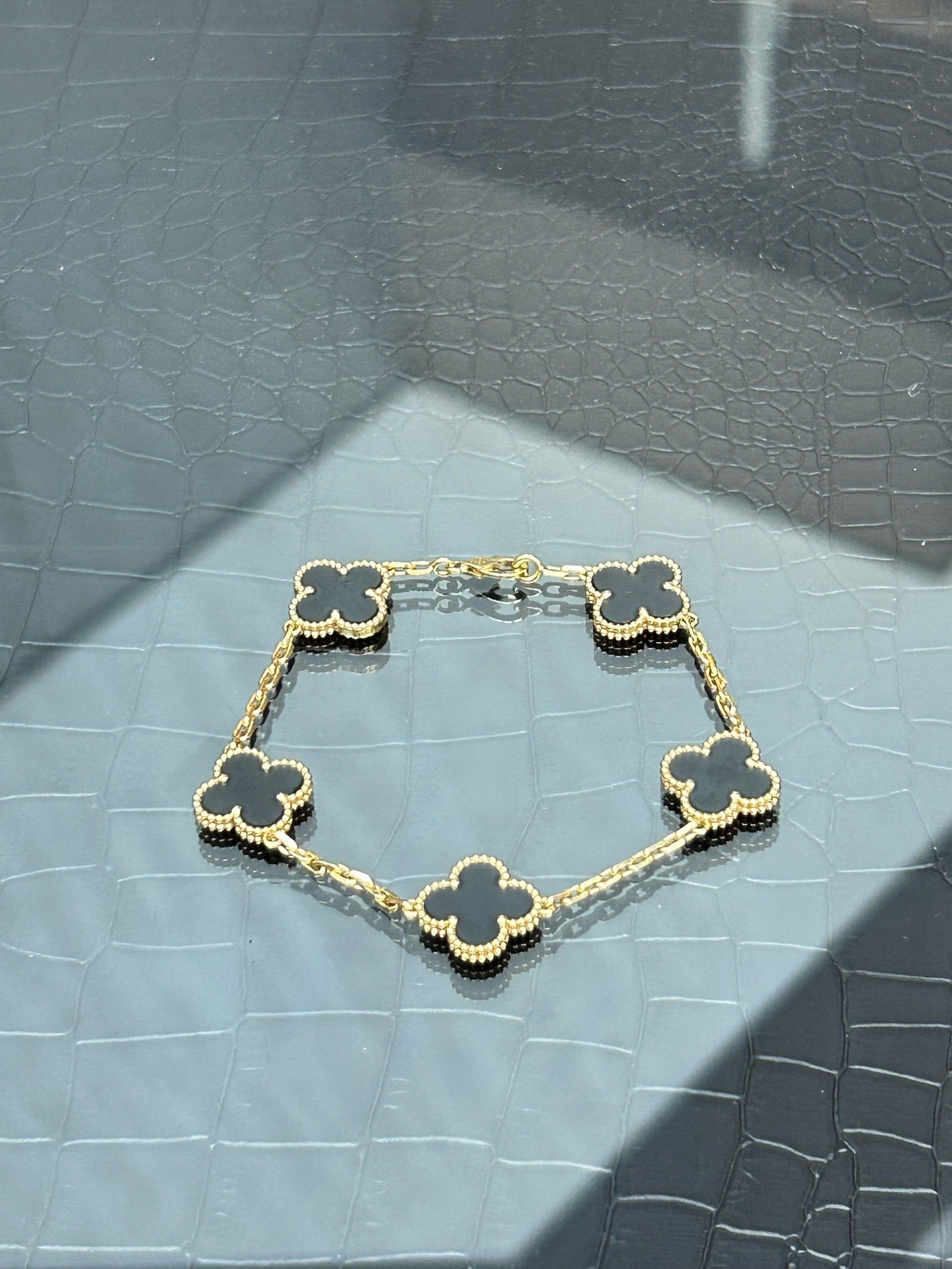 Van Cleef & Arpels - Sweet Alhambra - Yellow gold - Gold - (19 cm)