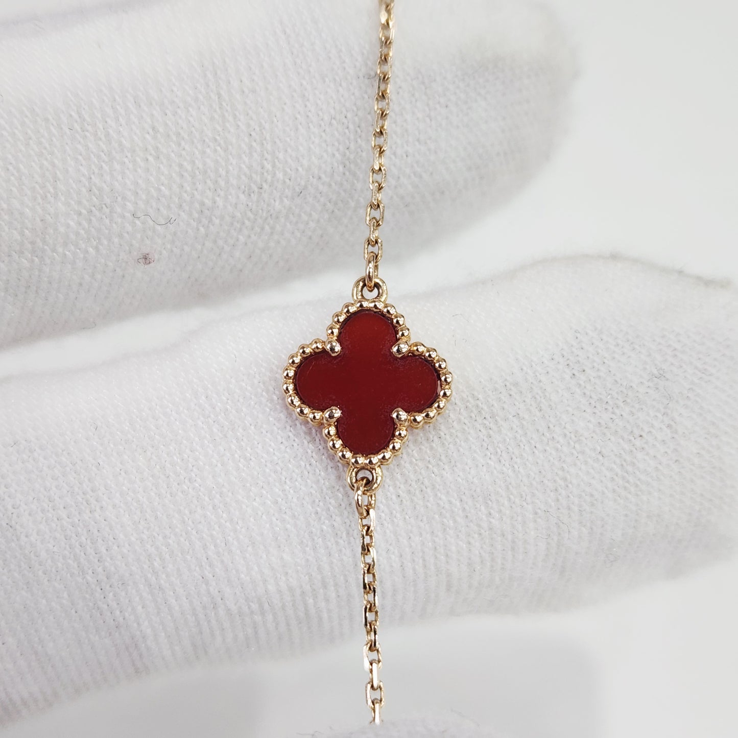 Van Cleef & Arpels - Sweet Alhambra - Yellow gold - Red - (16.5 cm)