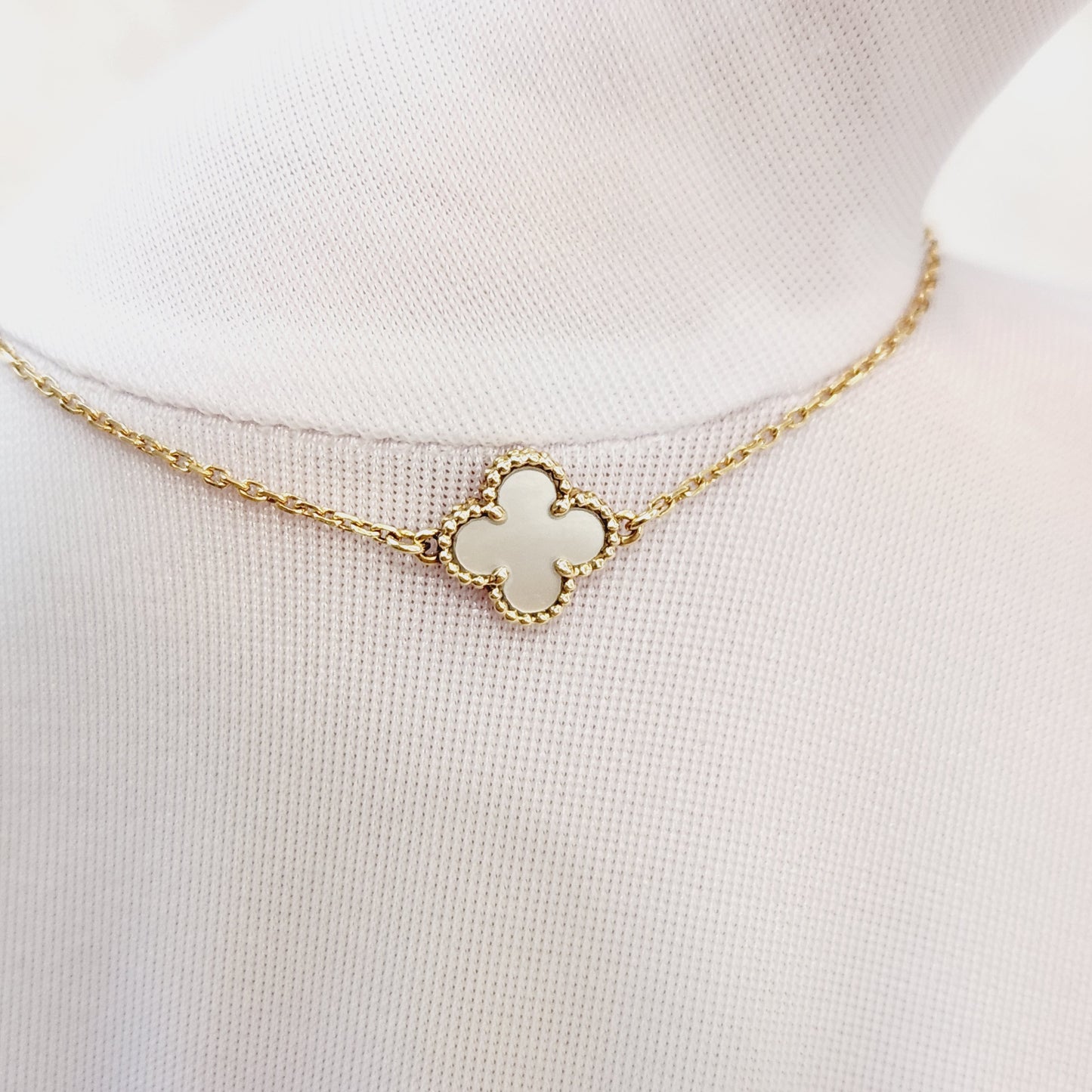 Van Cleef & Arpels - Sweet Alhambra - Yellow gold - White