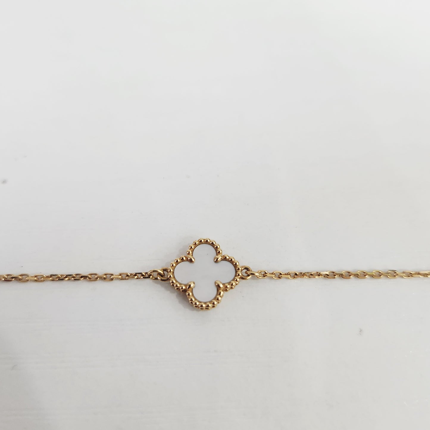 Van Cleef & Arpels - Sweet Alhambra - Yellow gold - White