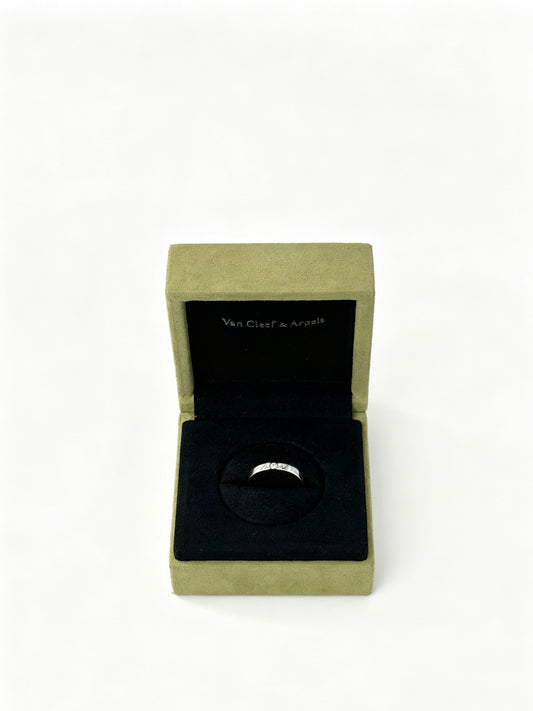 Van Cleef & Arpels - Toujours Signature Etoile - Platinum - Silver - (48)