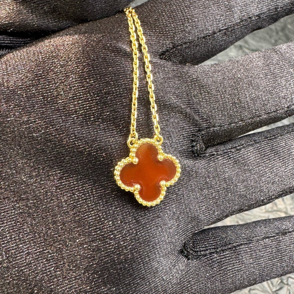 Van Cleef & Arpels - Vintage Alhambra - 18-karat yellow gold and carnelian - Red
