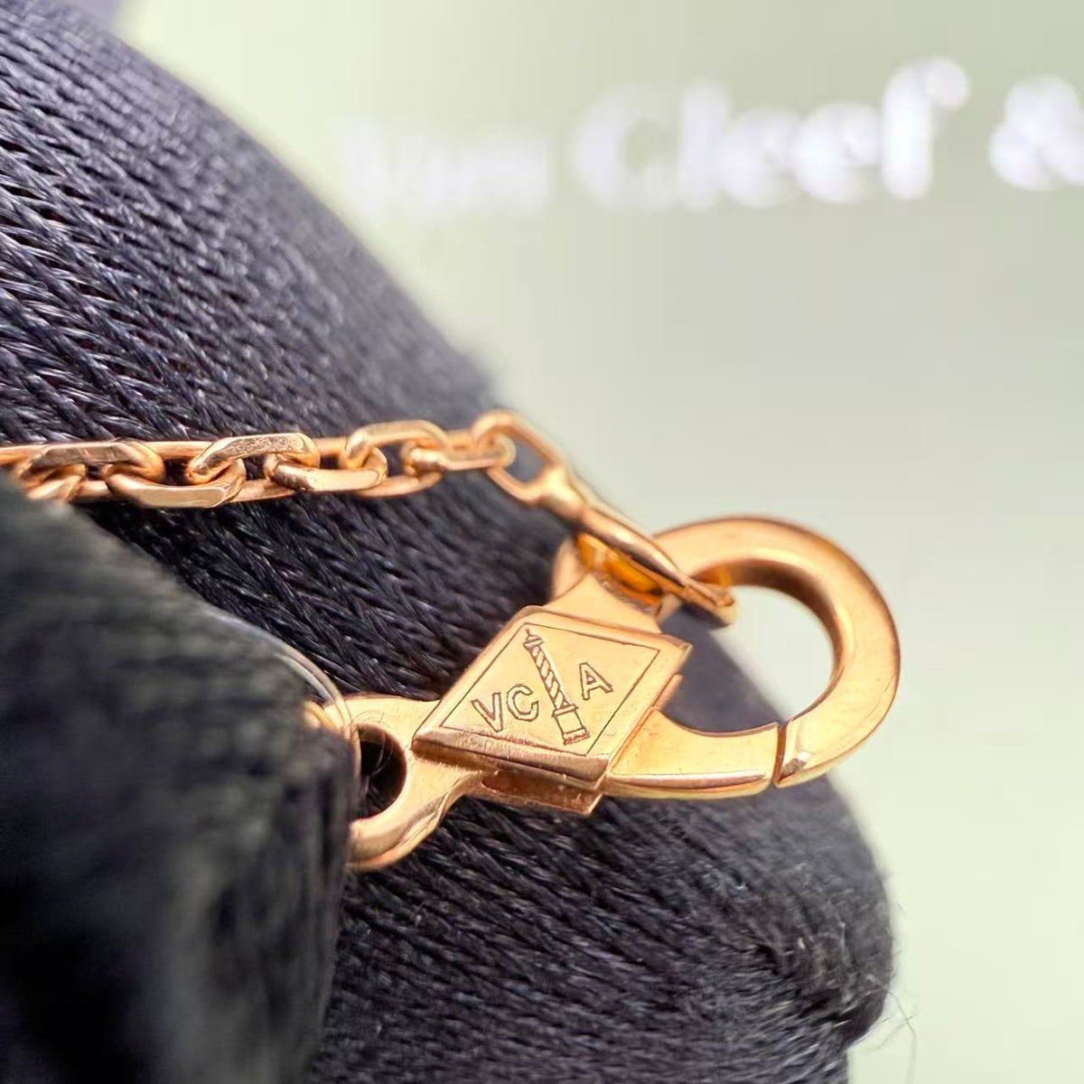 Van Cleef & Arpels - Vintage Alhambra - 18-karat yellow gold and carnelian - Red