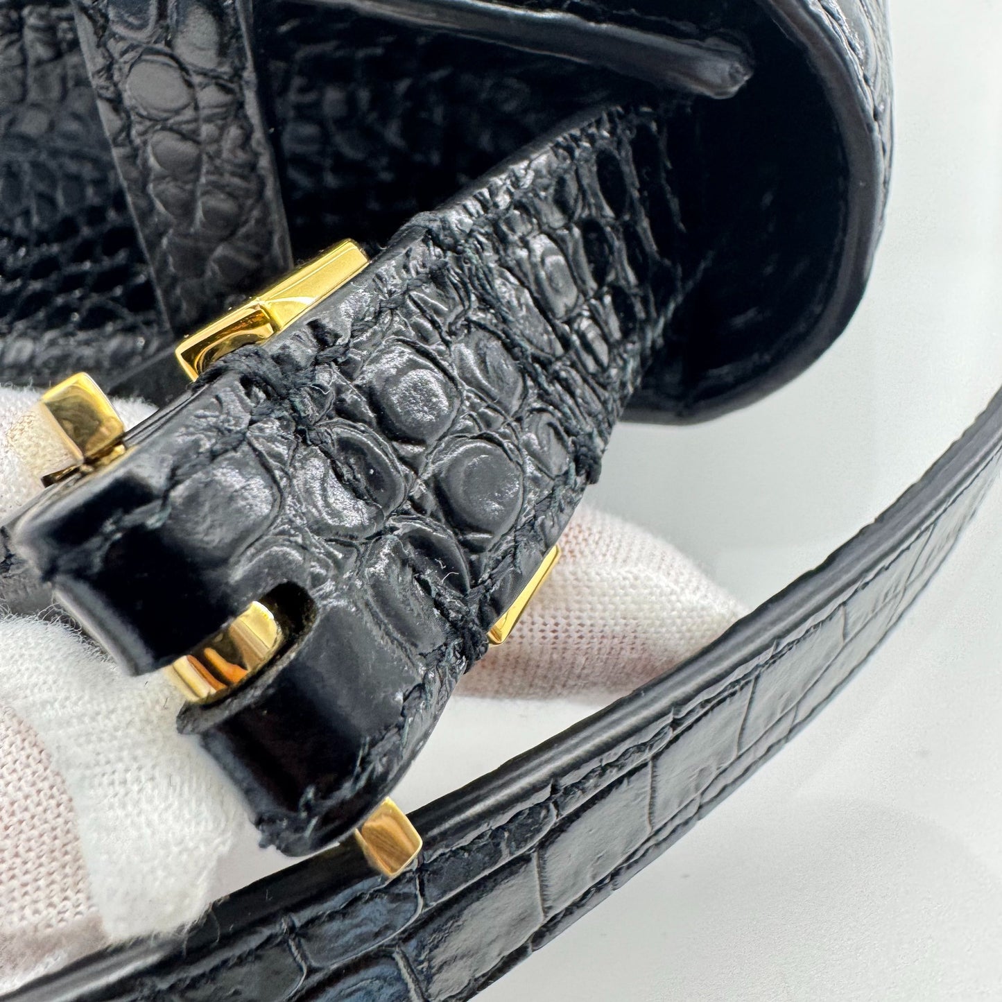Yves Saint Laurent - Manhattan - Leather - Black - (medium)